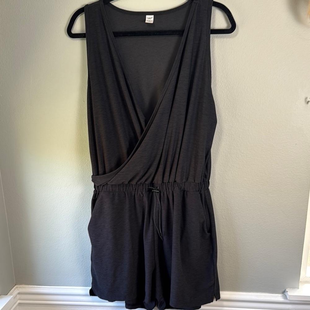 Old Navy Black Sleeveless Romper